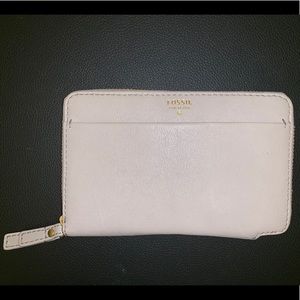 SOLD - NWT - Slate - Fossil wallet (4x6in)